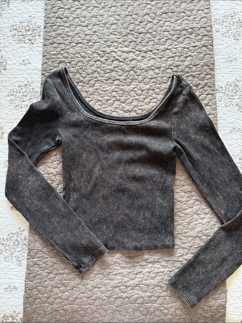 NWOT wild fable Charcoal Ribbed Long Sleeve Scoop Neck Top